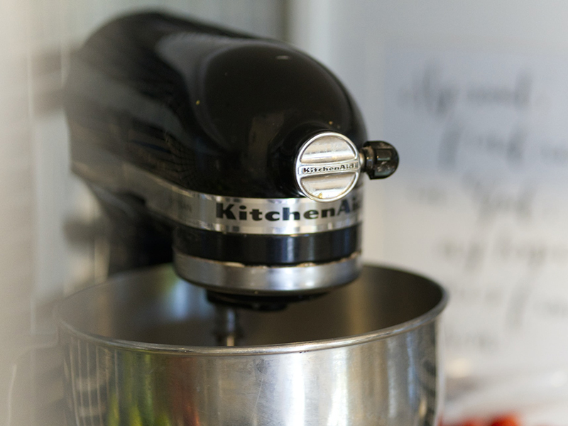 KitchenAid 5-Quart Tilt-Head Stand Mixer Review, Modern Kitchen Stuff